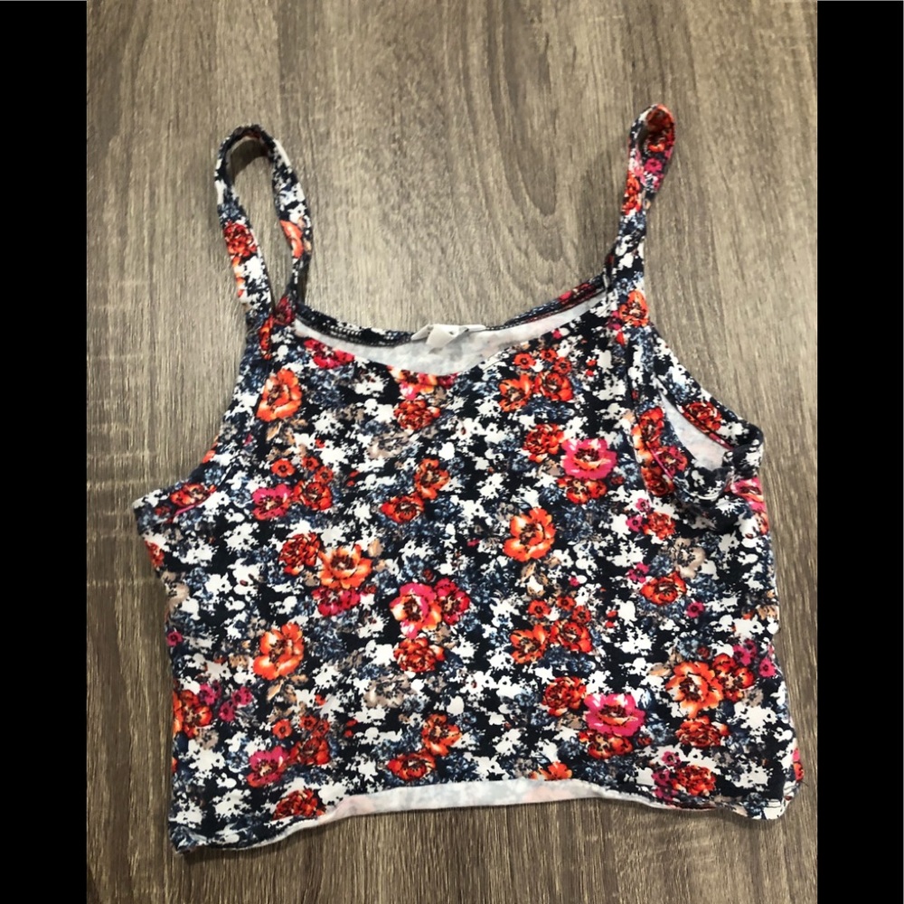 Crop top